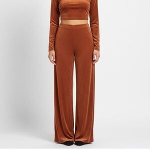 Super wide leg pants size large